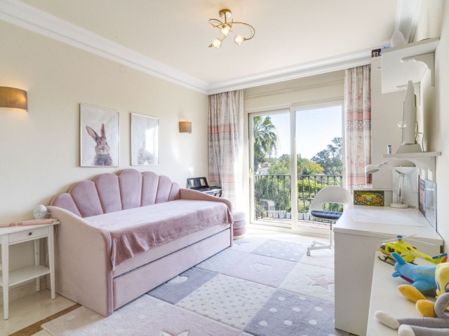 5 Makuuhuoneen Huvila Estepona