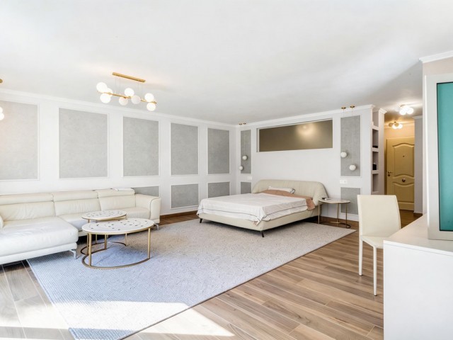 5 Makuuhuoneen Huvila Estepona