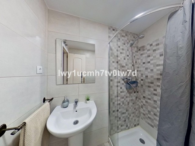 2 Makuuhuoneen Huoneisto Torrequebrada