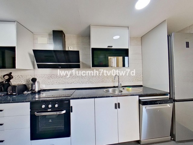 2 Makuuhuoneen Huoneisto Torrequebrada