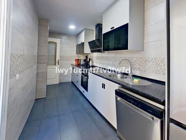 2 Makuuhuoneen Huoneisto Torrequebrada