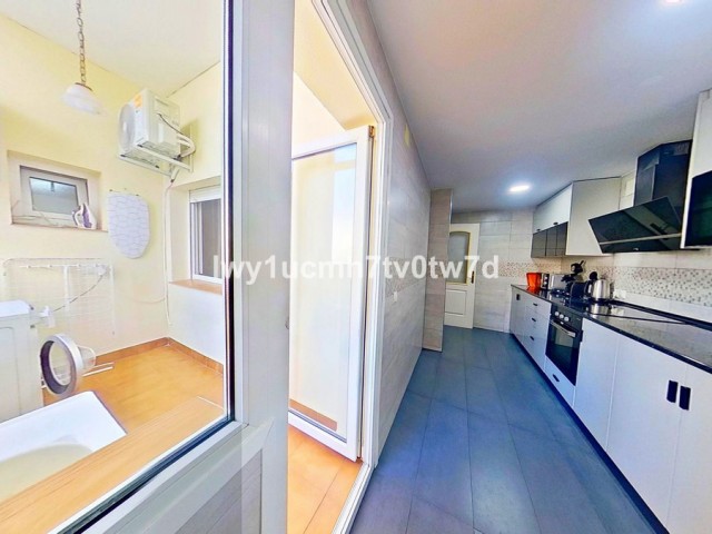 2 Makuuhuoneen Huoneisto Torrequebrada