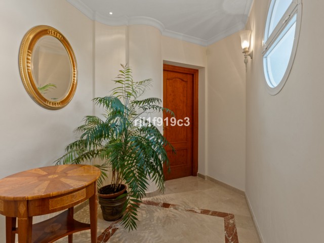 4 Schlafzimmer Villa in Elviria