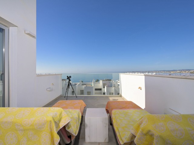 3 Makuuhuoneen Huoneisto Torrequebrada