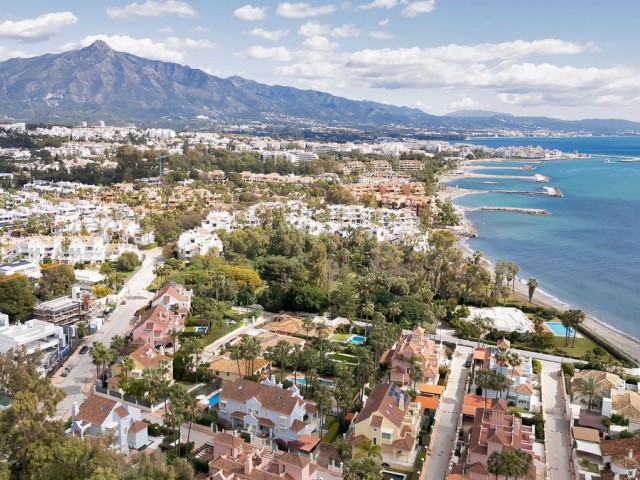 7 Bedrooms Villa in Puerto Banús