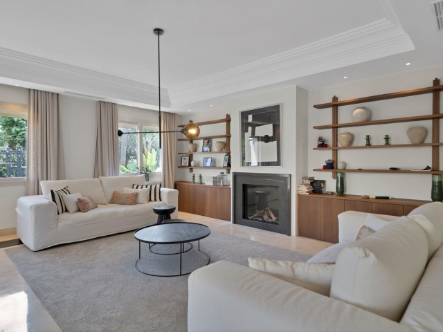 7 Bedrooms Villa in Puerto Banús