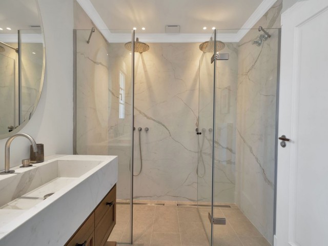 7 Bedrooms Villa in Puerto Banús