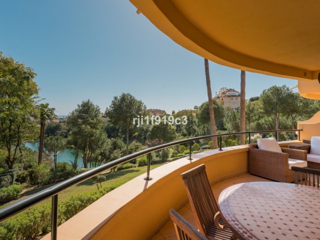 3 Schlafzimmer Apartment in Elviria