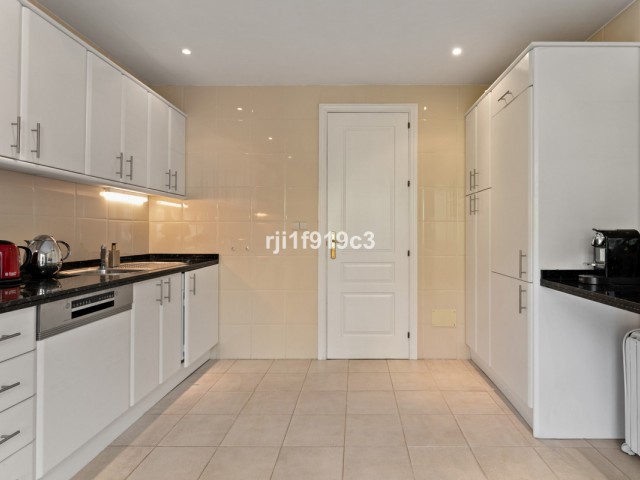 3 Schlafzimmer Apartment in Elviria