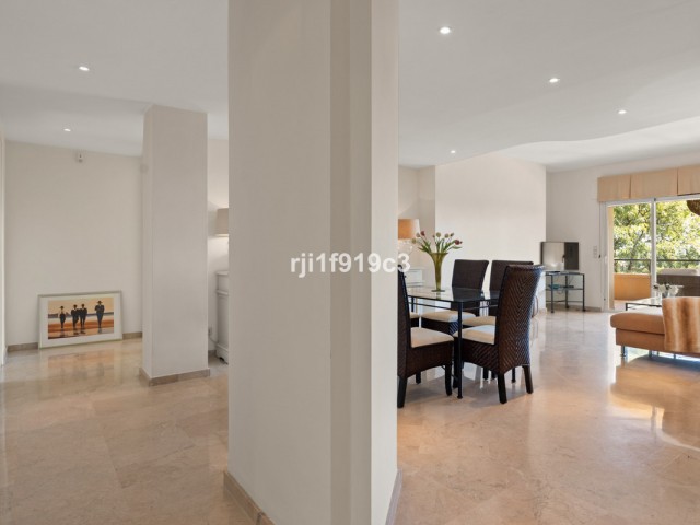 3 Schlafzimmer Apartment in Elviria