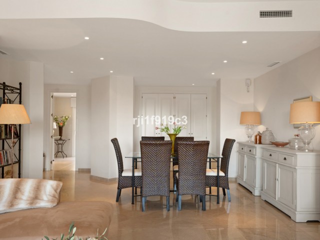 3 Schlafzimmer Apartment in Elviria