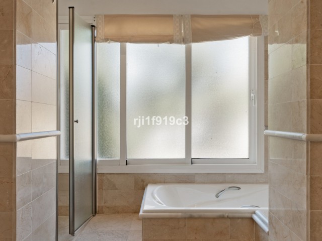 3 Schlafzimmer Apartment in Elviria