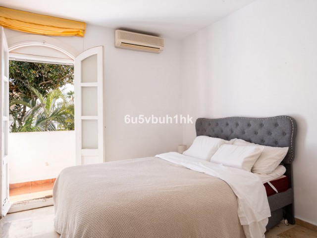 4 Schlafzimmer Reihenhaus in Nueva Andalucía