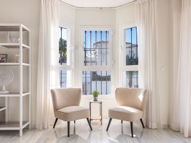 2 Bedrooms Apartment in Nueva Andalucía