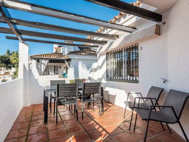 2 Bedrooms Apartment in Nueva Andalucía