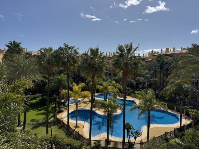 3 Bedrooms Apartment in San Pedro de Alcántara