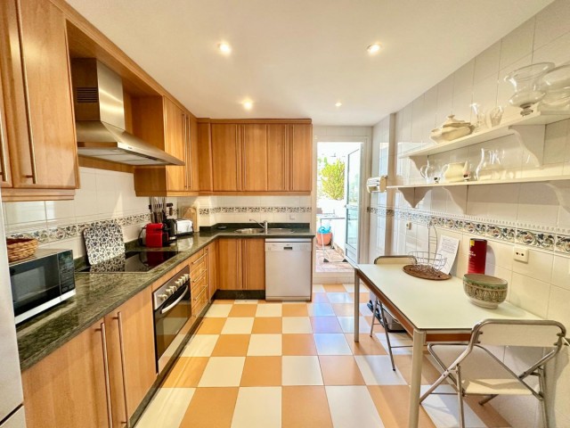 2 Schlafzimmer Apartment in Nueva Andalucía