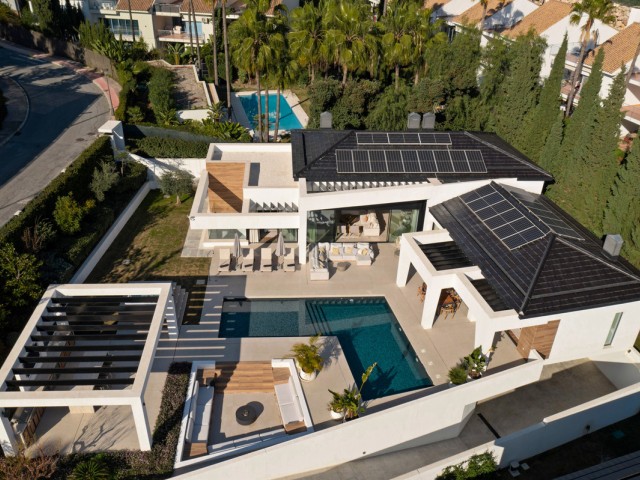 6 Schlafzimmer Villa in Nueva Andalucía