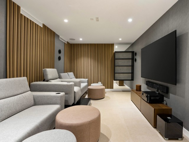 6 Schlafzimmer Villa in Nueva Andalucía