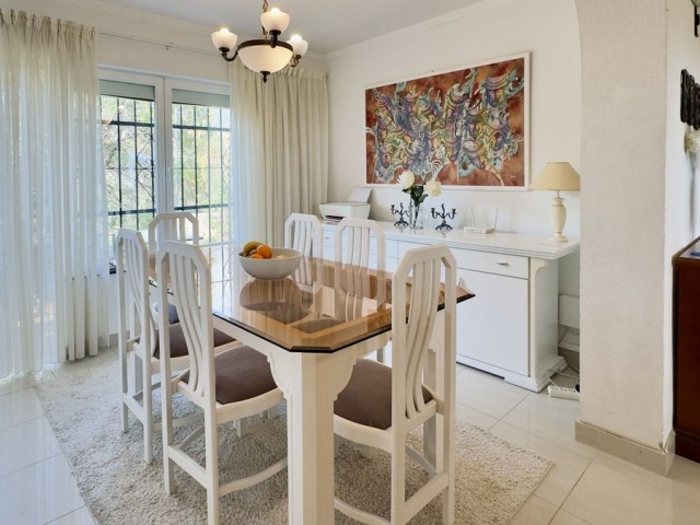 4 Bedrooms Villa in Mijas