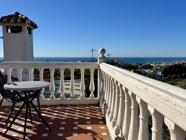 4 Bedrooms Villa in Mijas