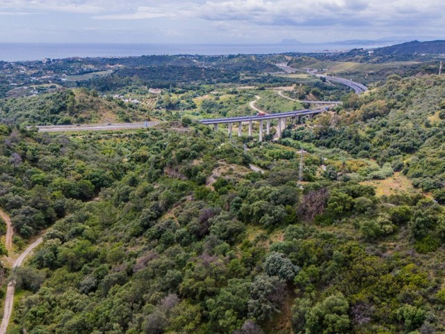  Grundstück in Estepona