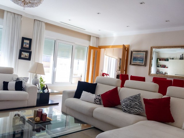 6 Soveroms Villa i Playamar