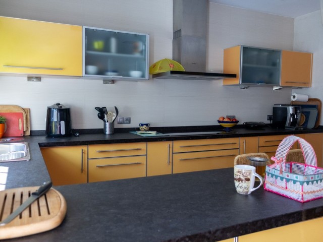 6 Soveroms Villa i Playamar