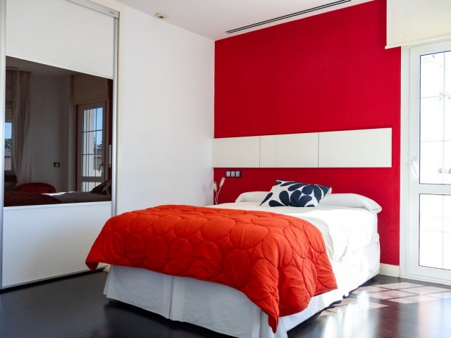 Huvila, Playamar, R5322424