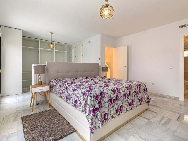 2 Slaapkamer Rijtjeshuis in Nueva Andalucía