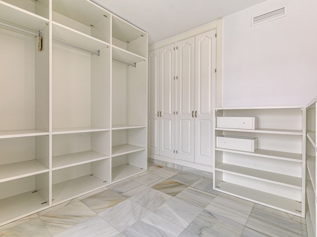 2 Slaapkamer Rijtjeshuis in Nueva Andalucía