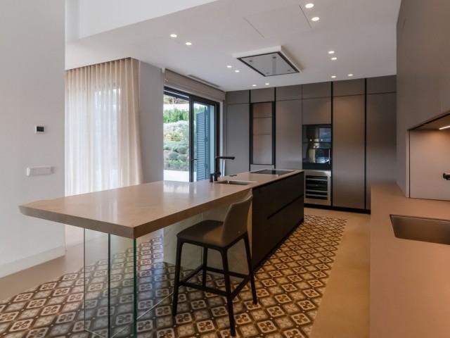 5 Bedrooms Villa in Sotogrande