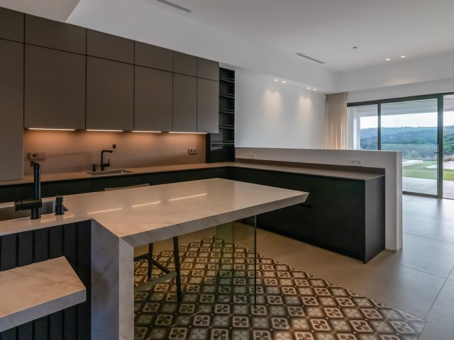 5 Bedrooms Villa in Sotogrande