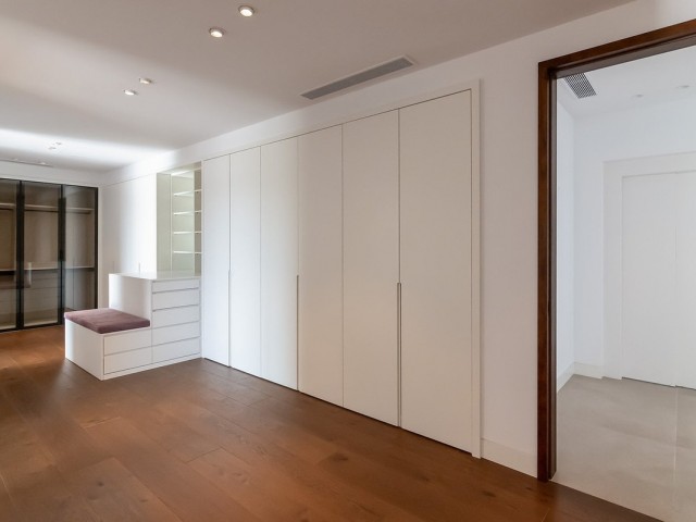 5 Bedrooms Villa in Sotogrande