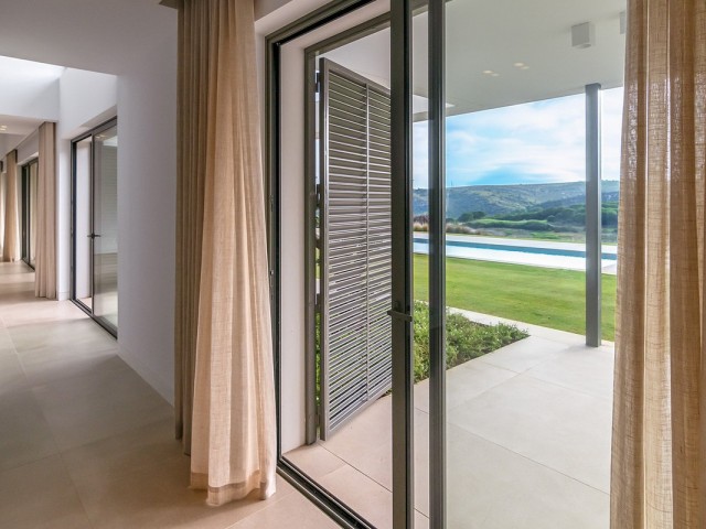 5 Bedrooms Villa in Sotogrande