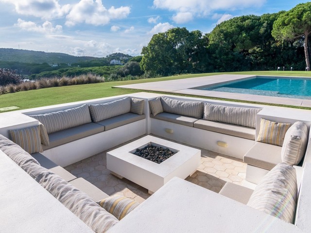 5 Bedrooms Villa in Sotogrande