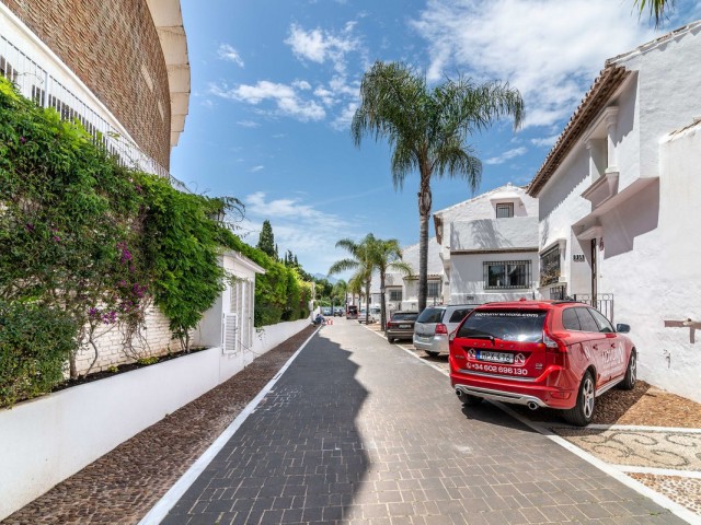 4 Bedrooms Townhouse in Puerto Banús