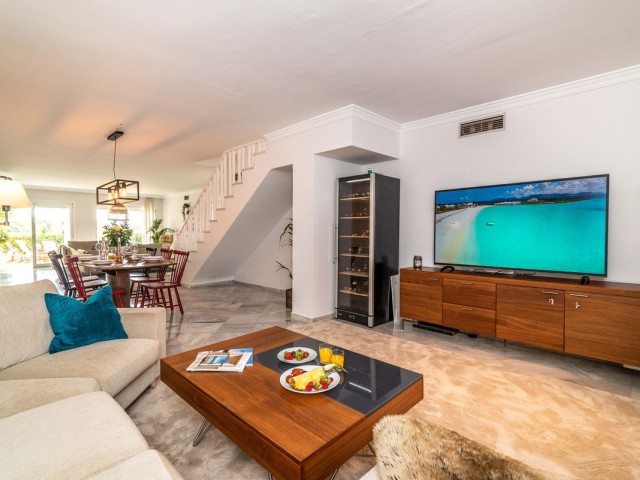 4 Bedrooms Townhouse in Puerto Banús