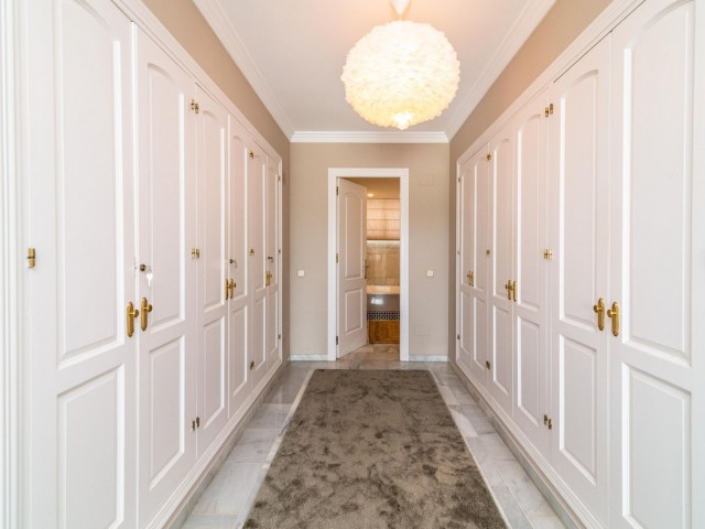 4 Bedrooms Townhouse in Puerto Banús