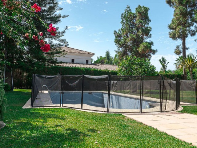 4 Bedrooms Villa in New Golden Mile