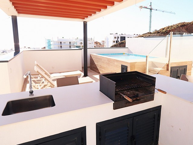 Apartamento con 2 Dormitorios  en Carvajal