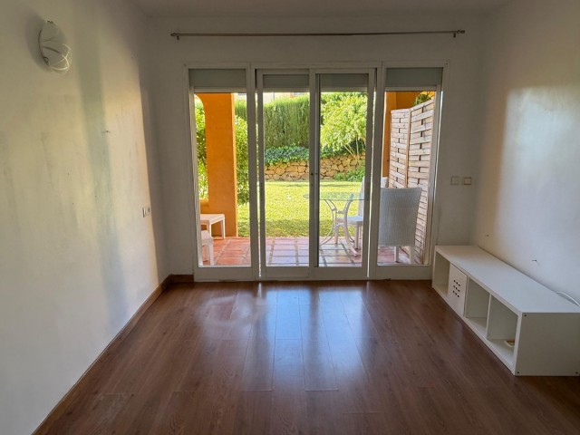 Appartement avec 4 Chambres  à Calahonda