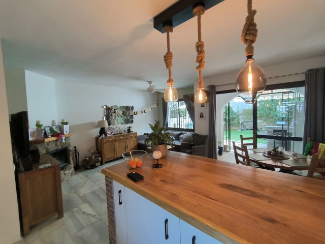 3 Makuuhuoneen Huvila Cerros del Aguila