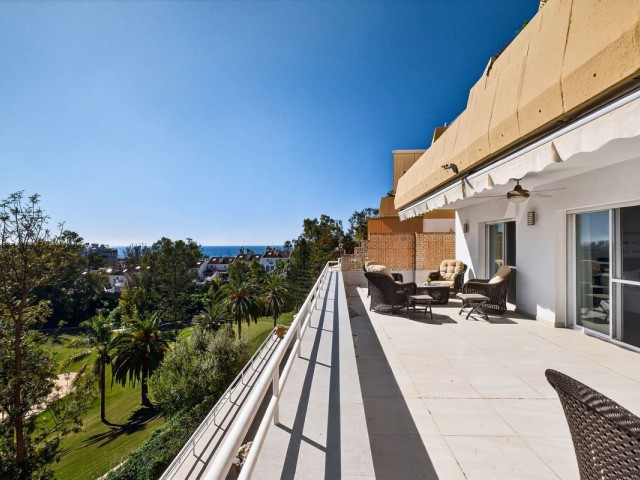 3 Bedrooms Apartment in Torrequebrada