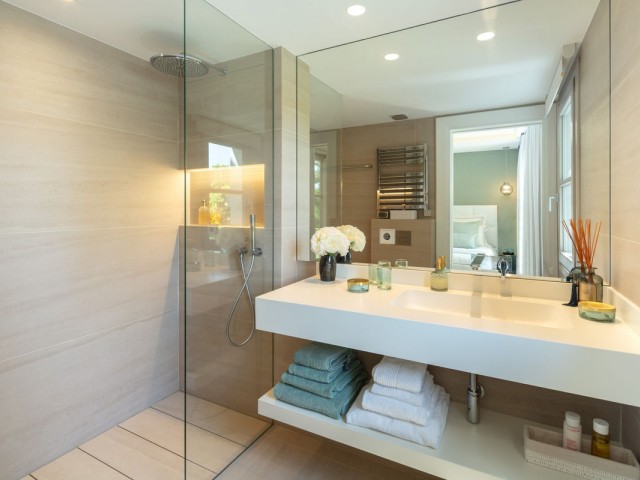 6 Schlafzimmer Villa in Nueva Andalucía