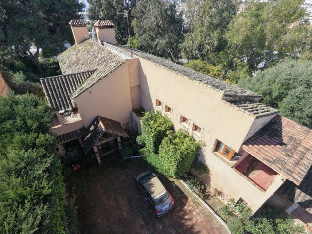 Huvila, Atalaya, R5322523
