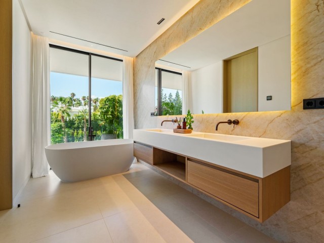 5 Schlafzimmer Villa in Marbella