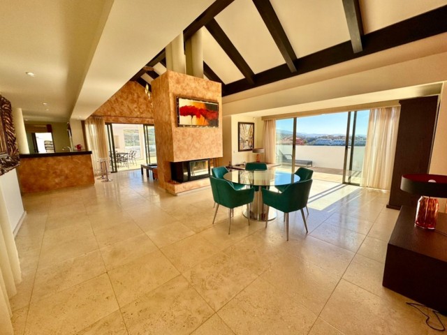 Penthouse in New Golden Mile