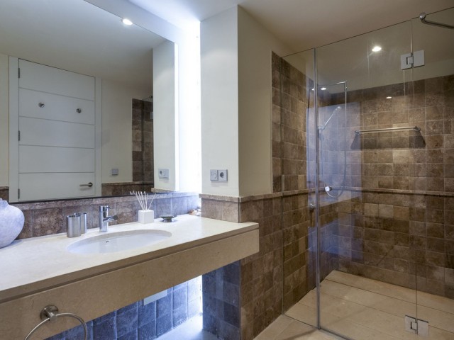 Penthouse in New Golden Mile