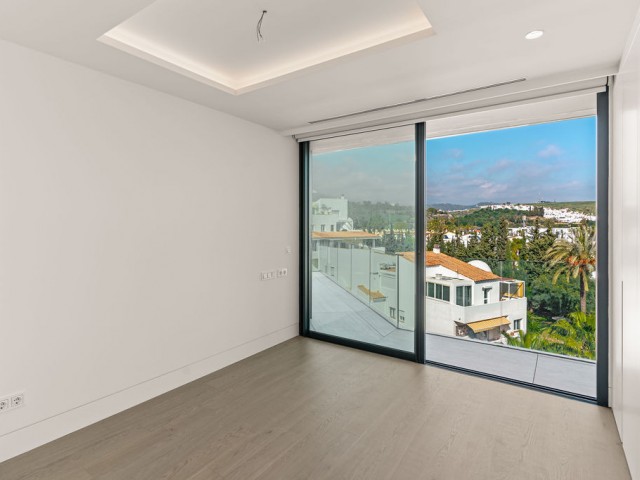 4 Slaapkamer Appartement in Estepona